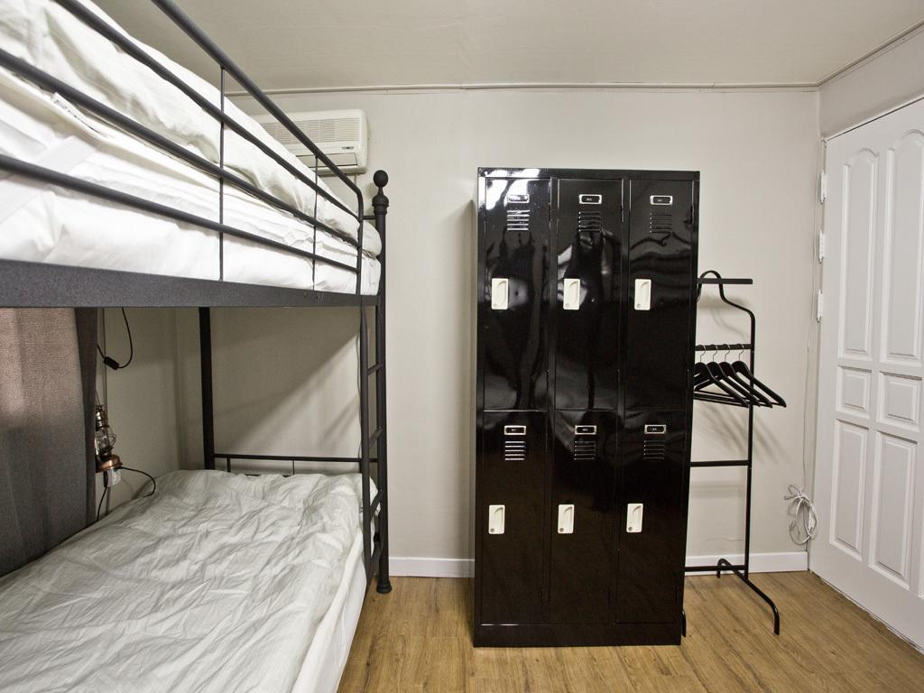 Travel Holic Guesthouse Seoul Room photo