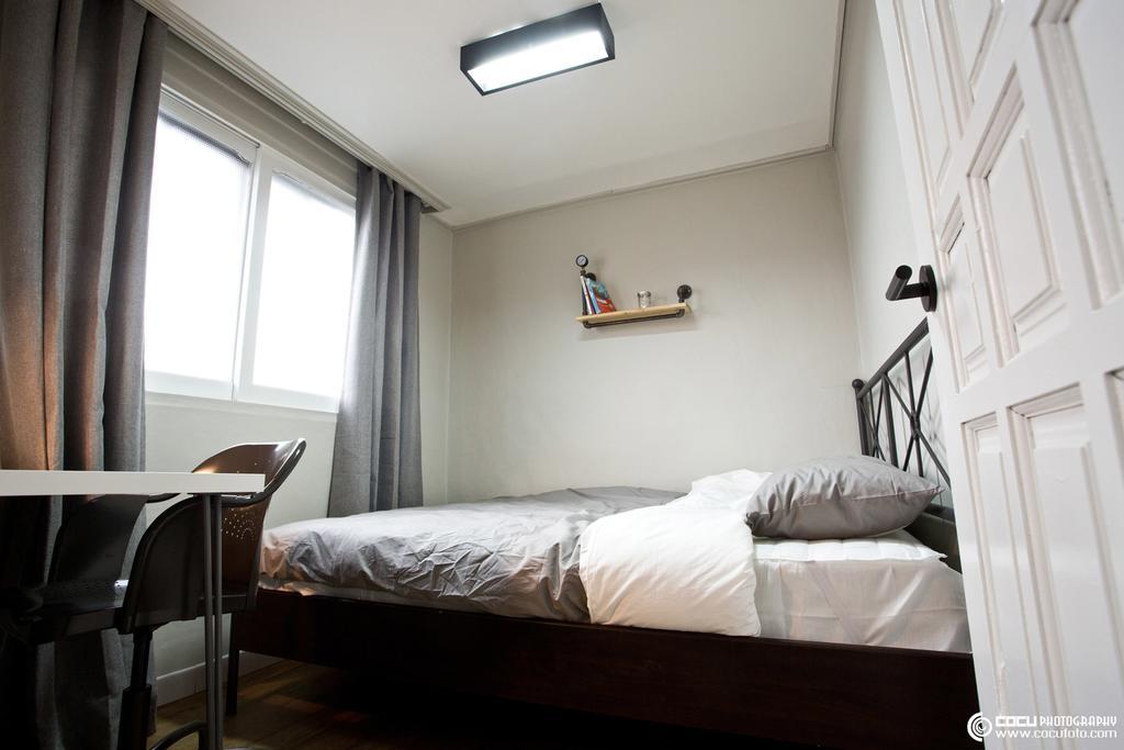 Travel Holic Guesthouse Seoul Exterior photo