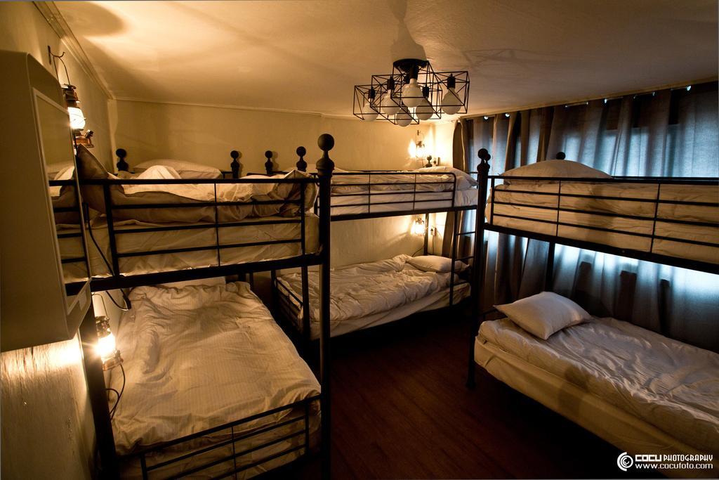 Travel Holic Guesthouse Seoul Exterior photo