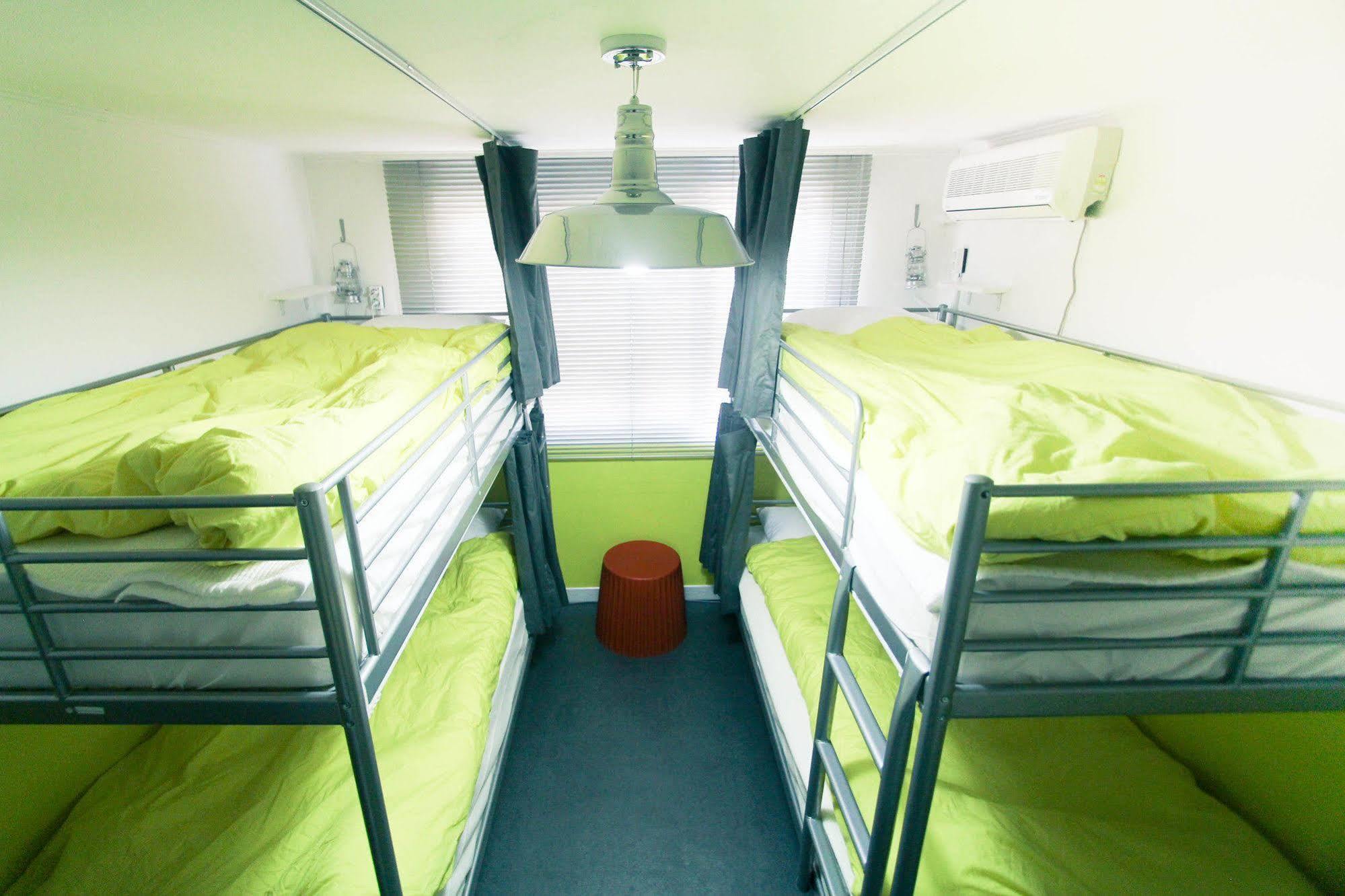 Travel Holic Guesthouse Seoul Exterior photo